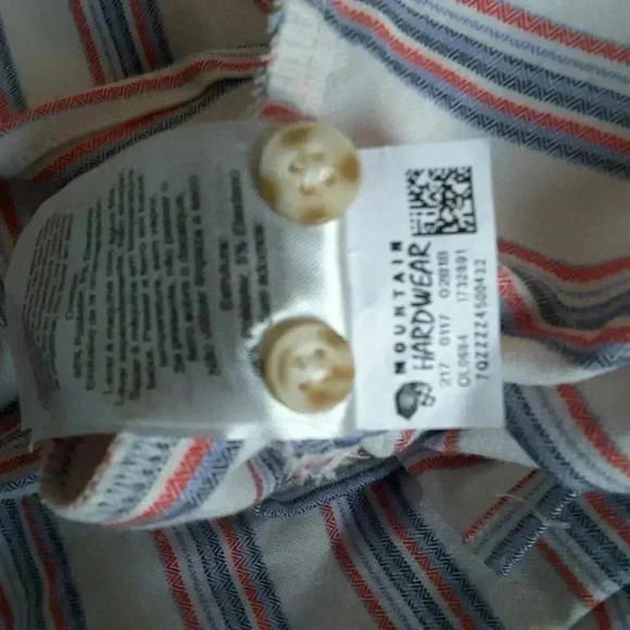 Mountain Hardwear top large - Picture 6 of 7